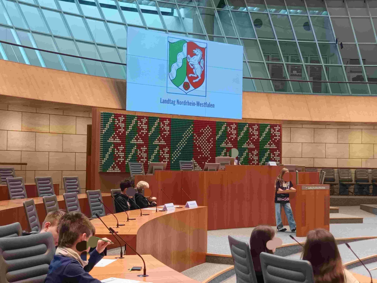 EGS Troisdorf_Schulsozialarbeit_Ausflug Landtag (02)