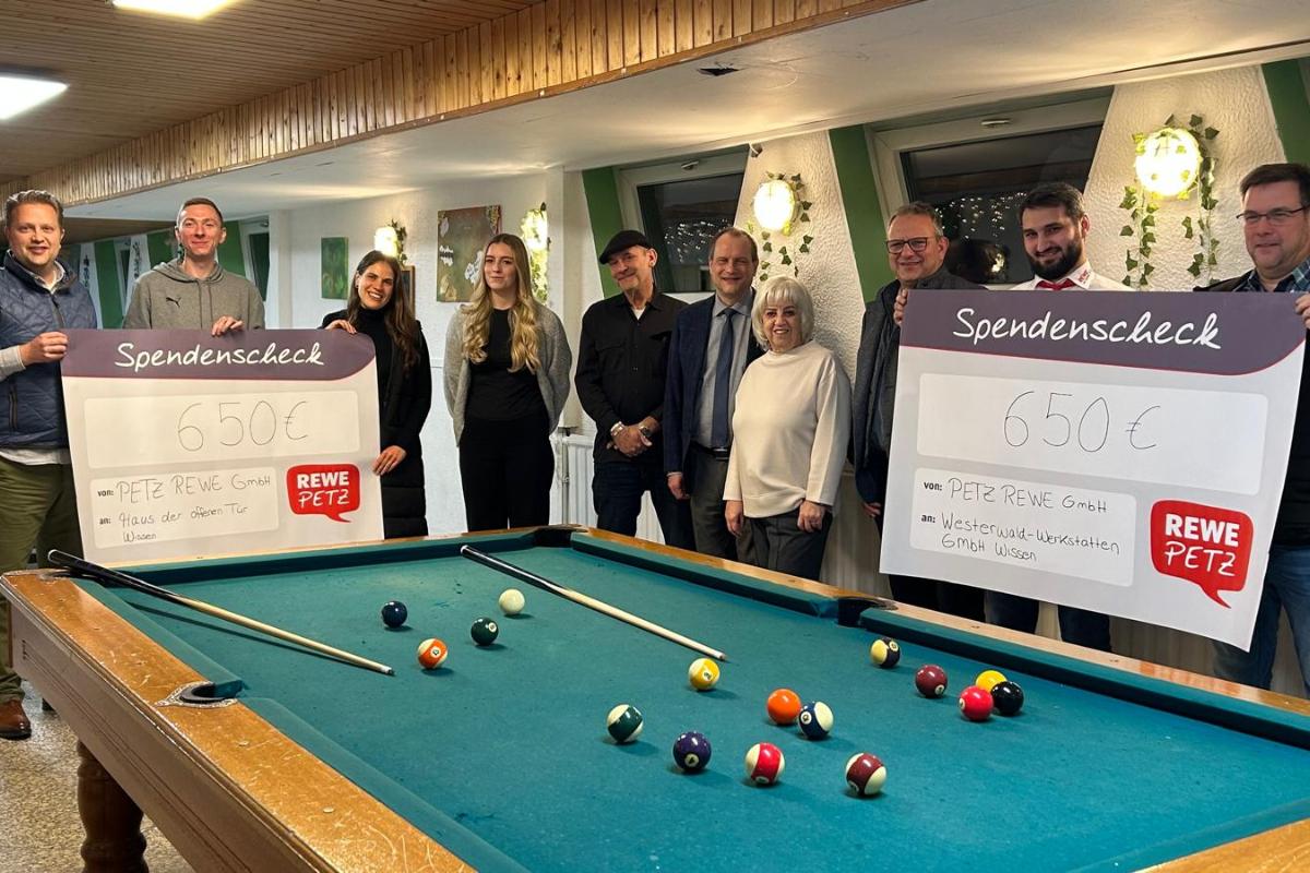 OT_Wissen_Spendenübergabe_REWE_Petz